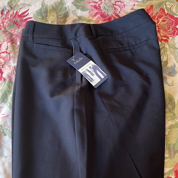 RAFAELLA Size 18W Curvy Bootleg Defined Waist Higher Back Rise Cozy SOFT $65
NEW - Picture 8 of 15